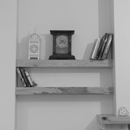 ניוברידג' Lavender Cottage - 2 Bedroom Home מראה חיצוני תמונה